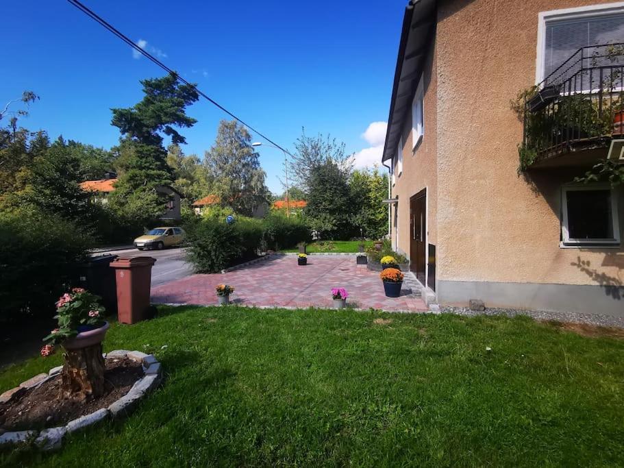 A Beautiful One Bedroom Apartment Stockholm Exteriör bild